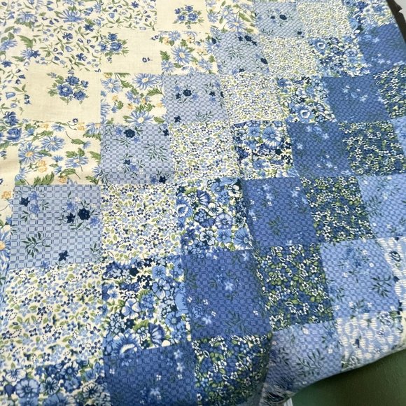 Blue Floral Faux Patchwork Quilt Fabric Remnant Calico Springs 6306 - Picture 7 of 8